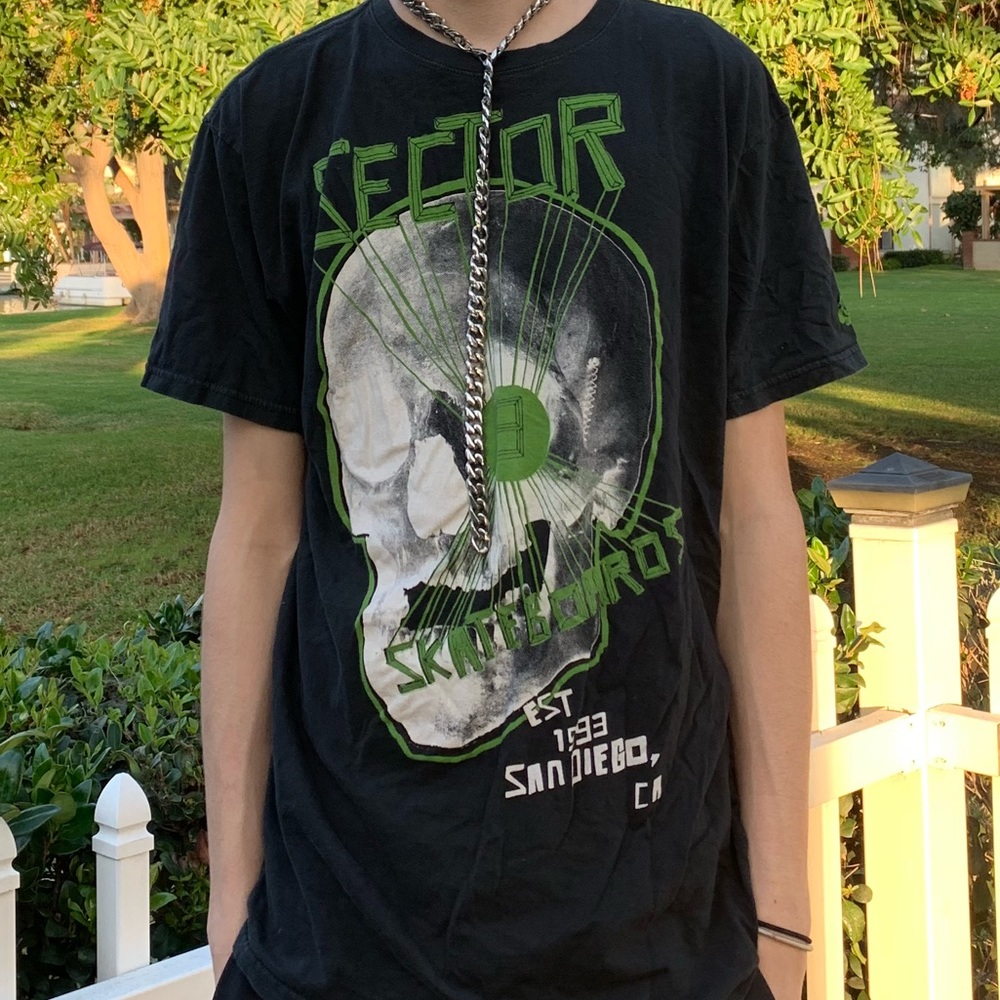 SECTOR NINE SKULL TEE